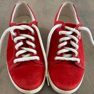 ECCO Women's Soft 7 Lifestyle Sneaker size 38EU/7US